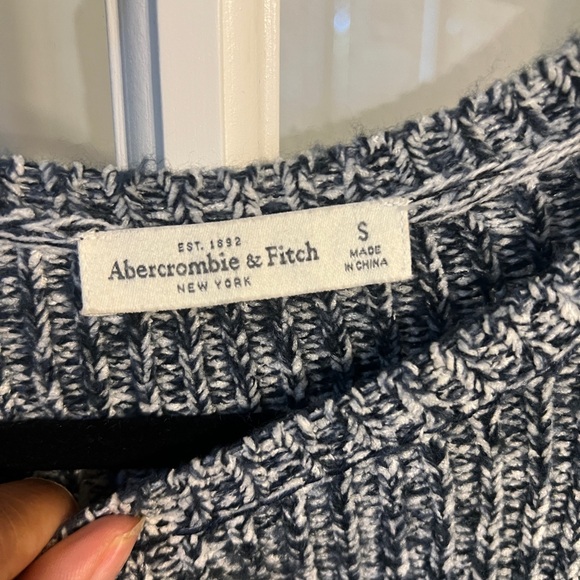 Abercrombie & Fitch Black and White Marled Ribbed Sweater Top - Picture 2 of 4